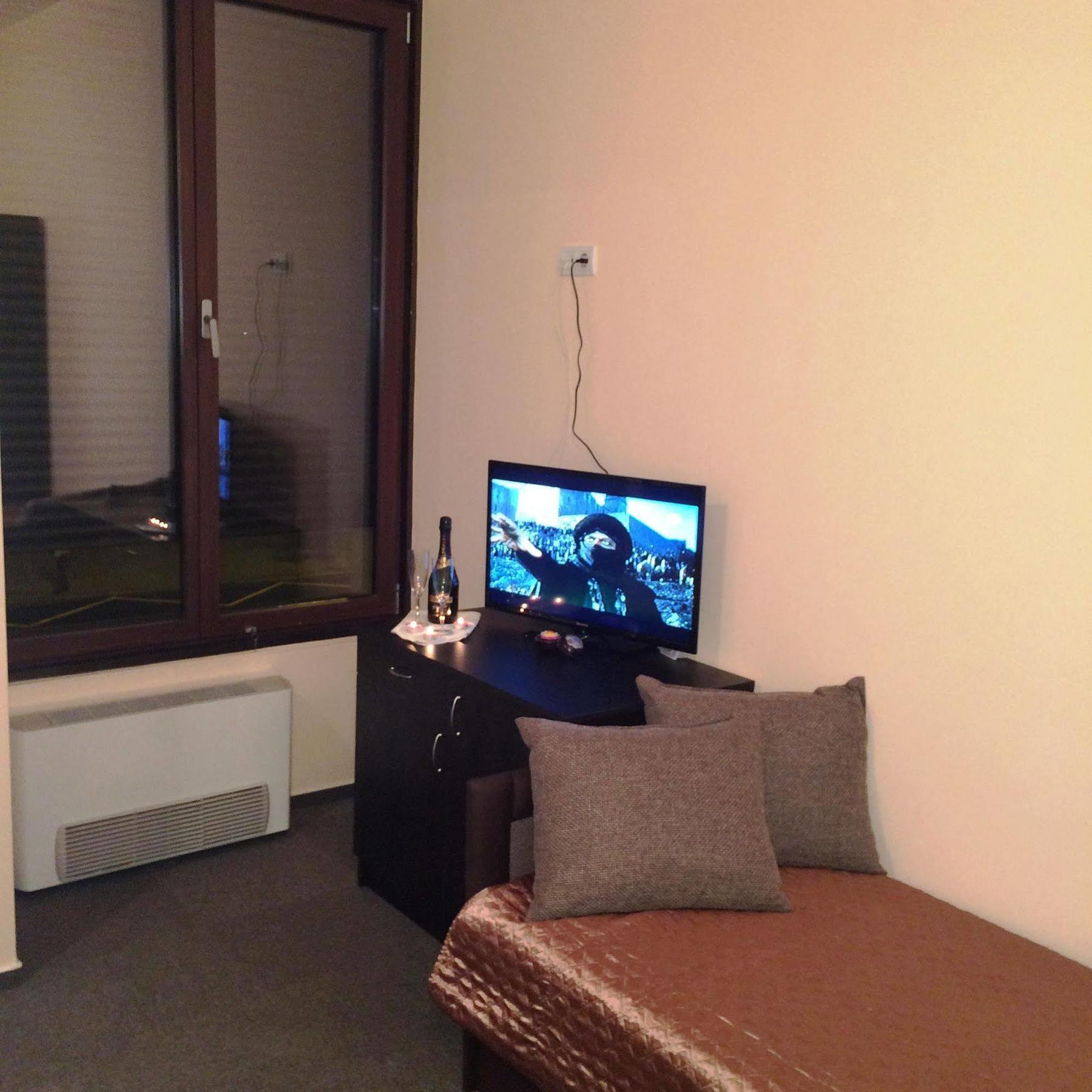 Hotel California Budapest Bagian luar foto